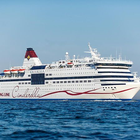 Viking Line Ferry Viking Cinderella - Cruise Helsinki-Stockholm-Helsinki Hotel ภายนอก รูปภาพ