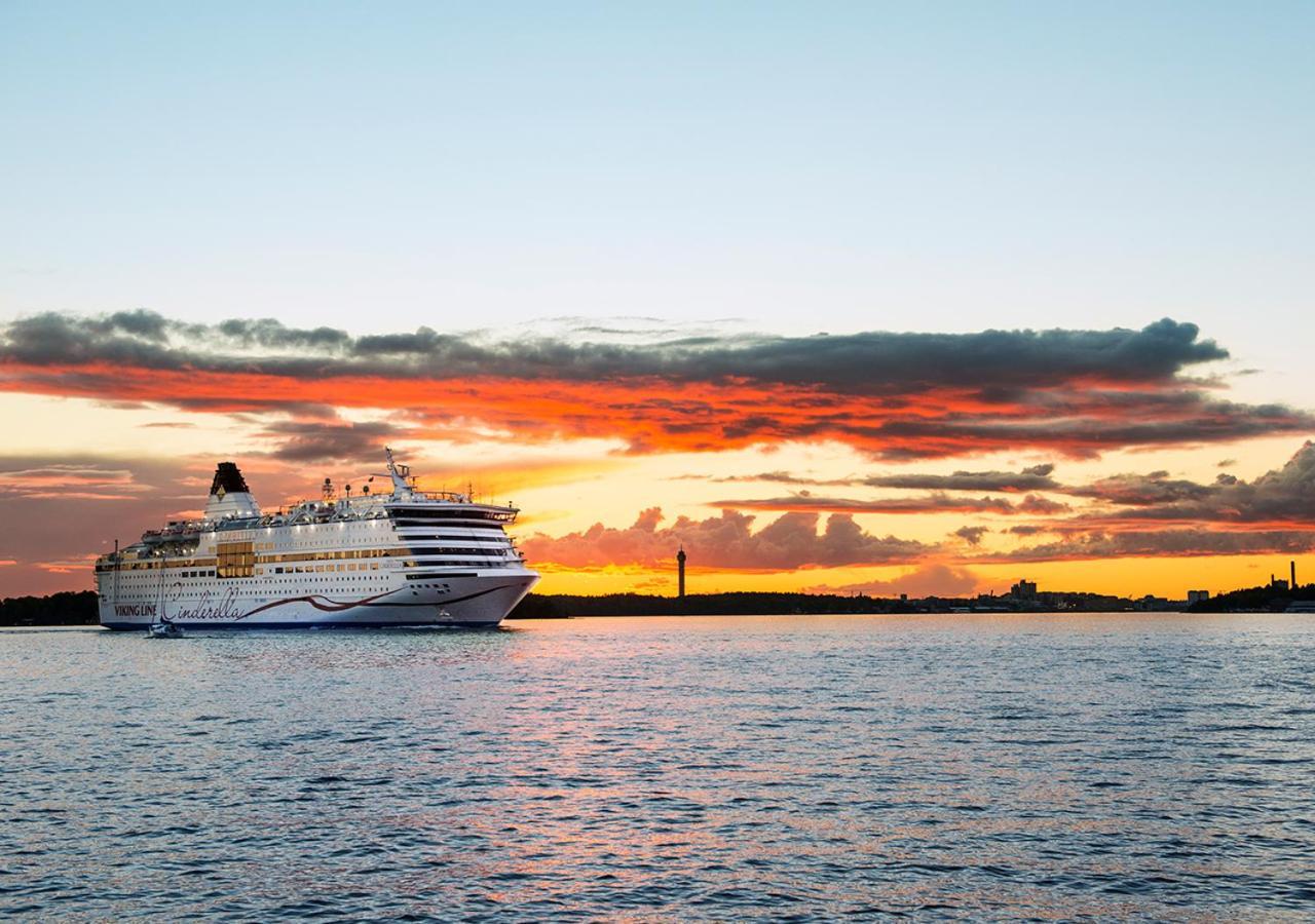 Viking Line Ferry Viking Cinderella - Cruise Helsinki-Stockholm-Helsinki Hotel ภายนอก รูปภาพ